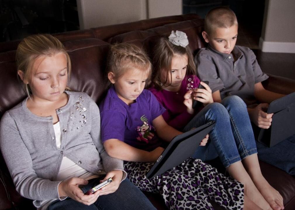 2019: Gig economy, screen time